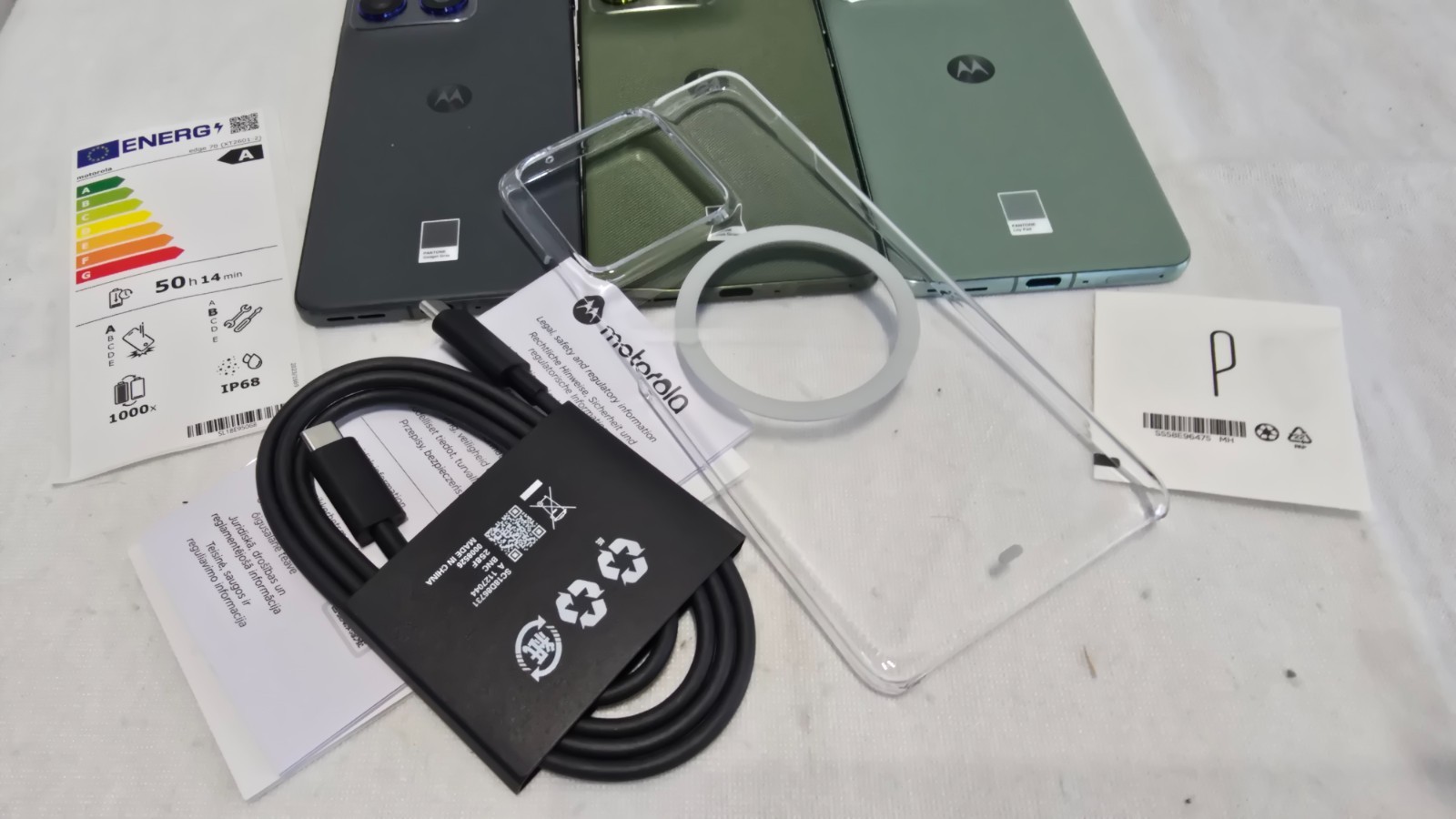 Moto Edge 70 5G XT2601-1 512GB 12GB RAM GSM International Version 3 Color